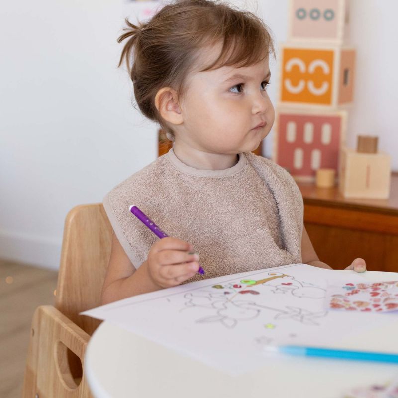 Bavoir maternelle en éponge Sable Trois Kilos Sept Ambiance 2
