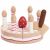 Variation Beige, rose, rouge du produit Gâteau d'anniversaire à la vanille en bois FSC de la marque Le Toy Van