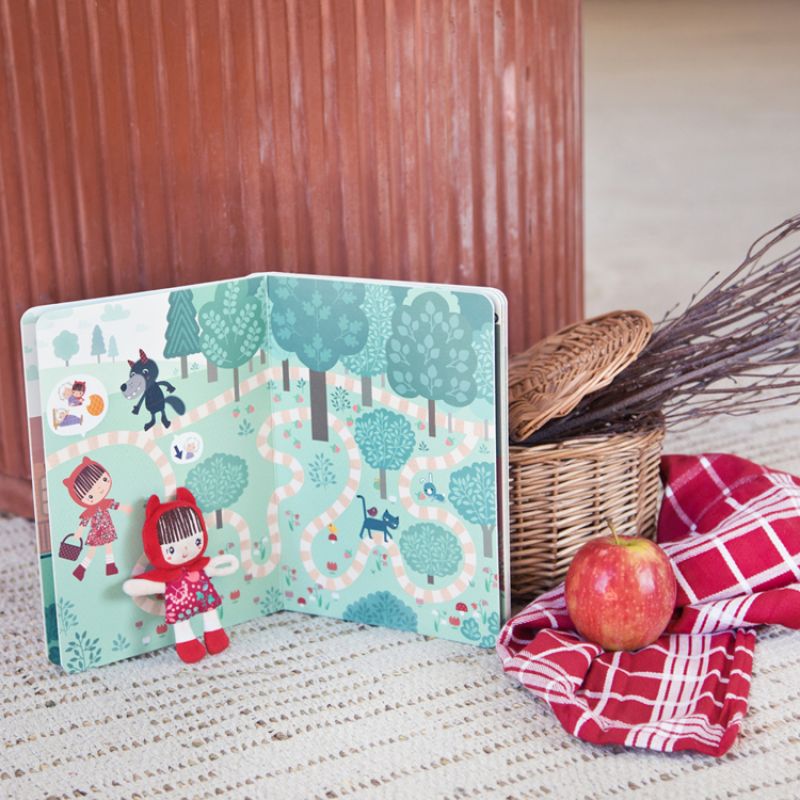 Image d'ambiance de présentation du produit Livre bébé d'activités Le Petit Chaperon rouge - Lilliputiens