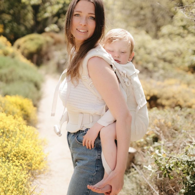 Porte bébé préformé Néo+ Lin Naturel V2 NéoBulle Ambiance 3