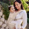 Porte bébé enfant Alta Hip Natural Beige Ergobaby Ambiance 6