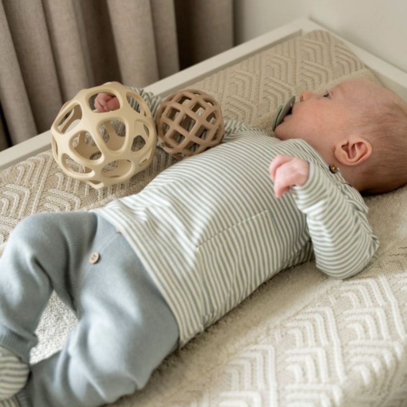 Lot de 2 balles de préhension Clay-Warm Linen Baby's Only Ambiance 3