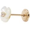 Boucles d'oreilles Fleur blanche nacrée (or jaune 375°)  par Baby bijoux