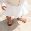 Chaussons d'eau Les Petits Léon Léopard (2-3 ans) Les Pas Petits Ambiance 2