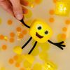 Personnage Alex jaune et 2 cubes lumineux  par Glo Pals