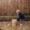 Jouet de bain Roue à eau Mushie Ambiance 2