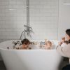 Jouet de bain Roue à eau Mushie Ambiance 3
