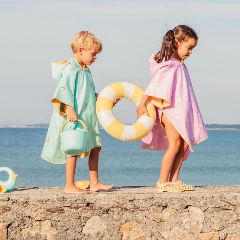 Poncho de plage Bleu Banana (60 x 60 cm) Quut Ambiance 7