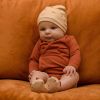 Bonnet de naissance en coton Cerise (1 mois) BB & Co Ambiance 3