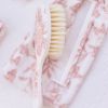 Brosse et peigne imprimé inspiration Toile de Jouy rose Tartine et Chocolat Ambiance 4
