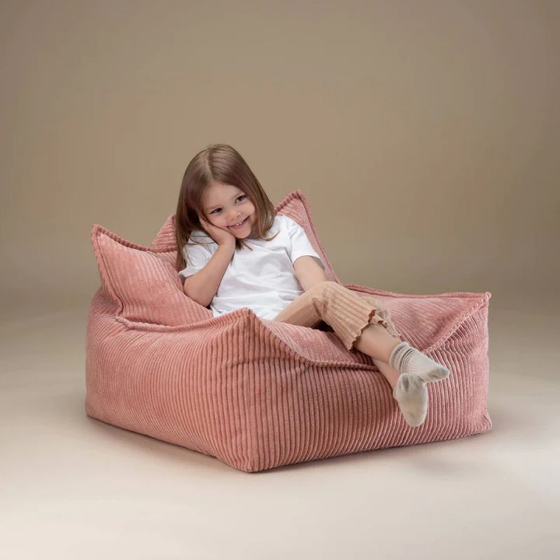 Fauteuil pouf et repose-pieds Pink Mousse velours côtelé Wigiwama Ambiance 4