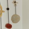 Ssuspension murale Wall Hanger Cosmos  par Lorena Canals