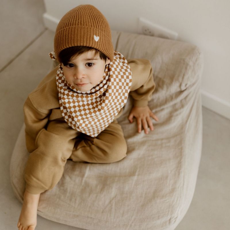 Bonnet en laine Caramel (1-3 ans) Atelier Wagram Ambiance 2