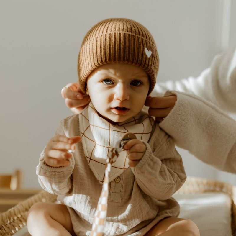 Bonnet en laine Caramel (1-3 ans) Atelier Wagram Ambiance 6