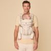 Porte bébé Omni Classic Mesh Natural Beige Ergobaby Ambiance 7