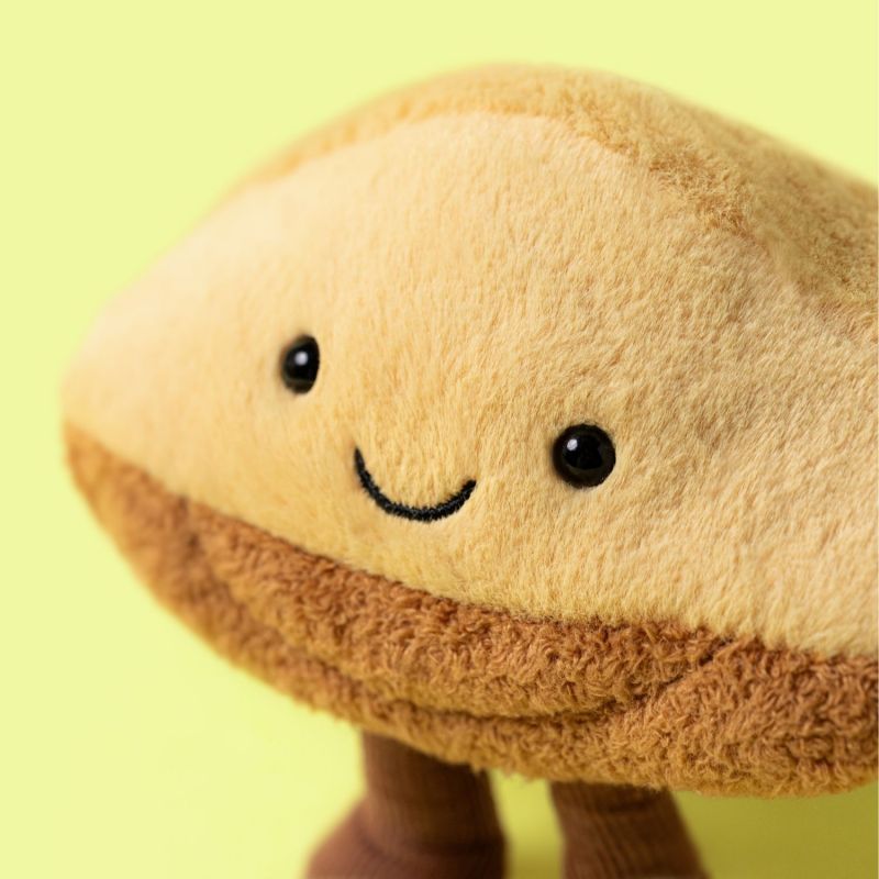 Peluche Amuseable Margaux la Madeleine (13 cm) Jellycat Ambiance 2