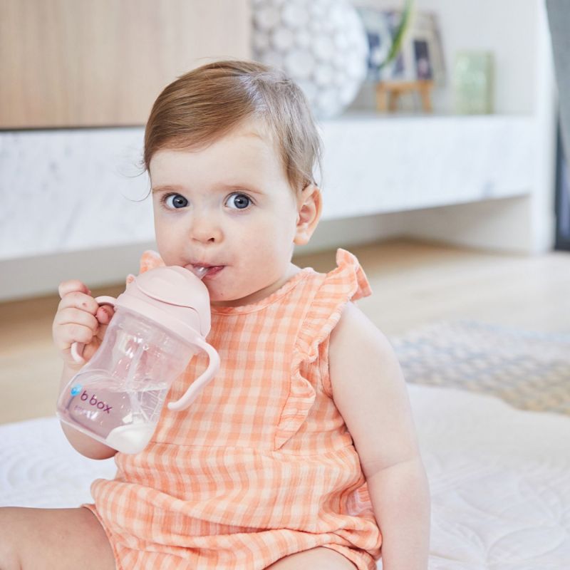 Tasse à paille lestée Blush (240 ml) B.Box Ambiance 9