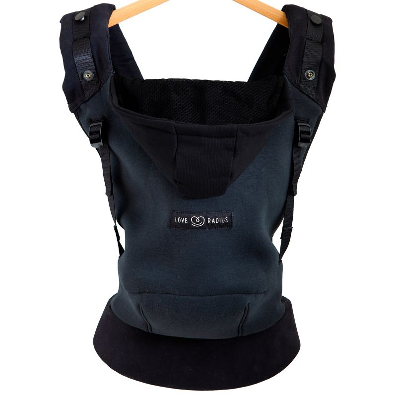 Porte bébé HoodieCarrier Black Forest Love Radius