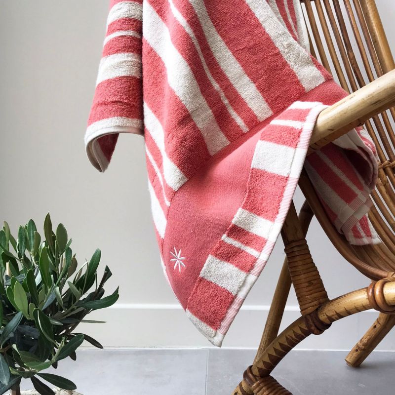 Serviette de plage rayée Tangerine personnalisable (70 x 140 cm) L'oiseau bateau Ambiance 6