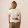 Porte bébé Embrace Knit Cream Ergobaby Ambiance 8