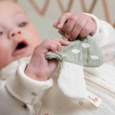 Doudou attache-tétine en gaze de coton Champignon