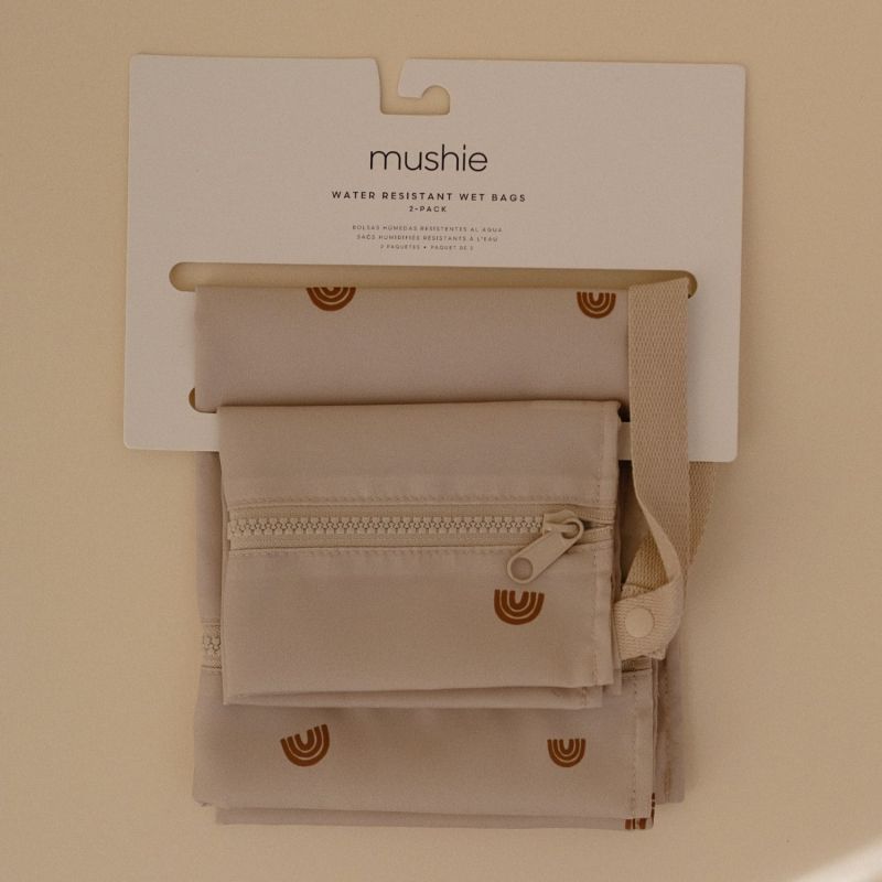 Lot de 2 sacs étanches pour vêtements mouillés Rainbow Mushie Ambiance 5