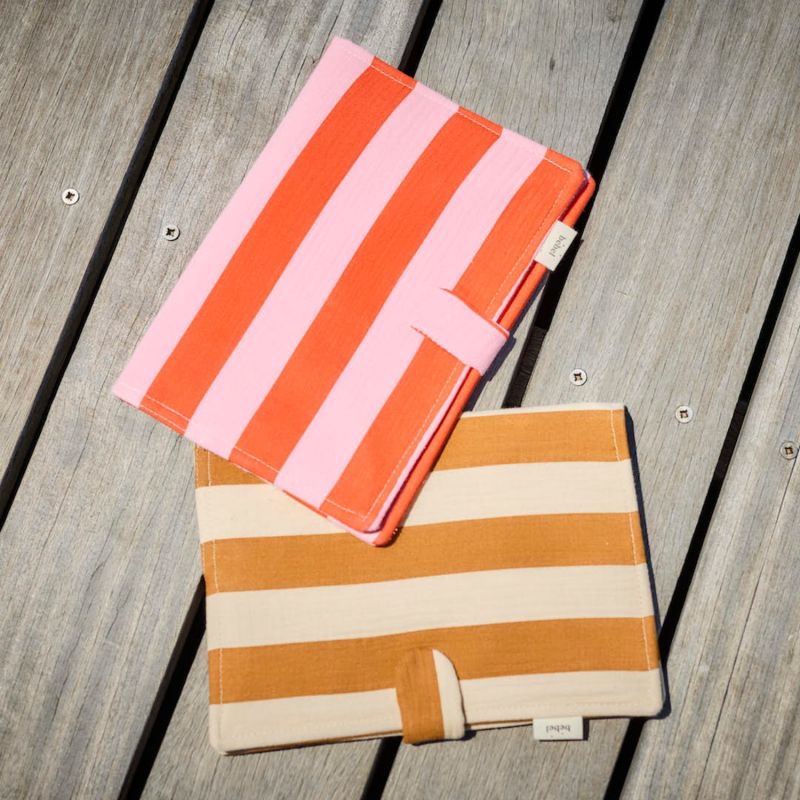 Protège carnet de santé Elma Rose Orange BEBEL Ambiance 2