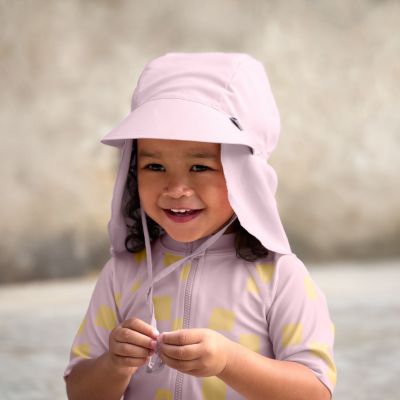 Casquette protège nuque anti-UV rose pâle (3-6 mois)