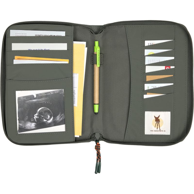 Protège carnet de santé olive Lässig Produit 2