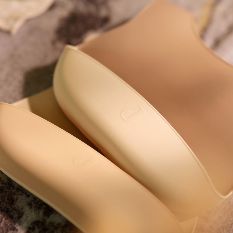Lot de 2 bavoirs en silicone Natural Shades Jollein Ambiance 4