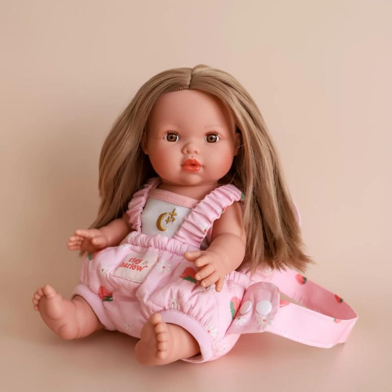 Porte bébé pour poupée Fraise Tiny Harlow Ambiance 2
