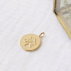 Pendentif Arbre de vie personnalisable (plaqué or)