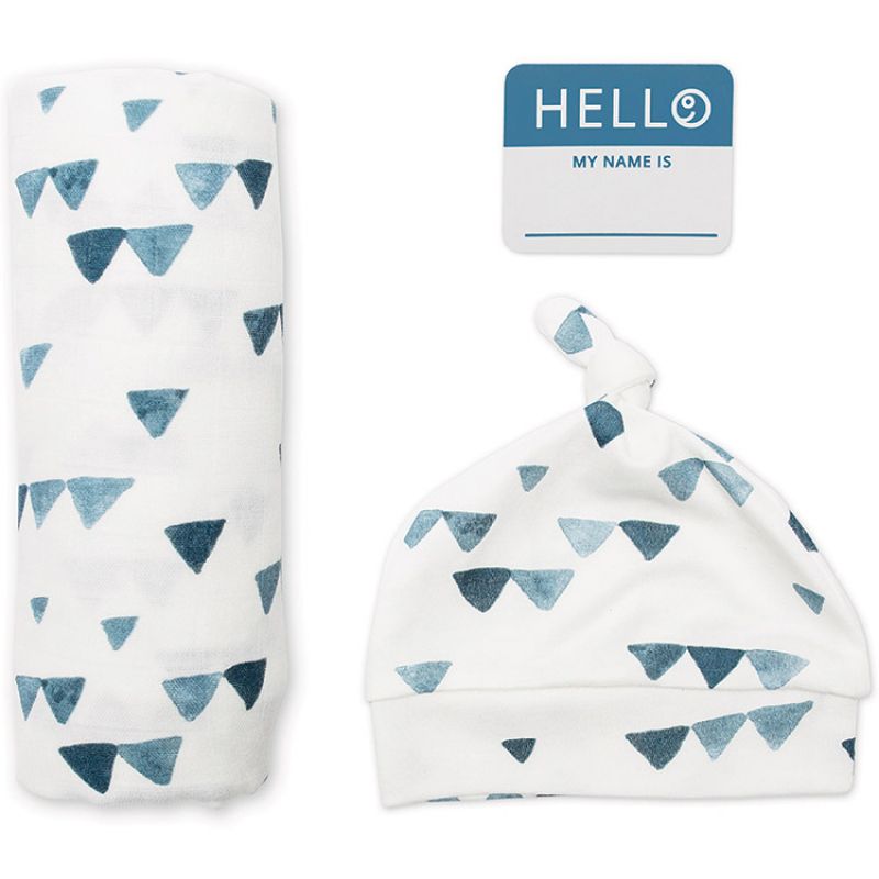 Coffret de naissance en bambou Triangles bleus avec étiquette Lulujo