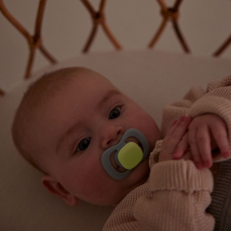 Lot de 2 sucettes phosphorescentes en silicone Sky-Sage (0-6 mois) B.Box Ambiance 7