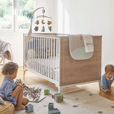 Lit bébé évolutif 70x140 cm avec 2 pans de transformation en chêne Marcel