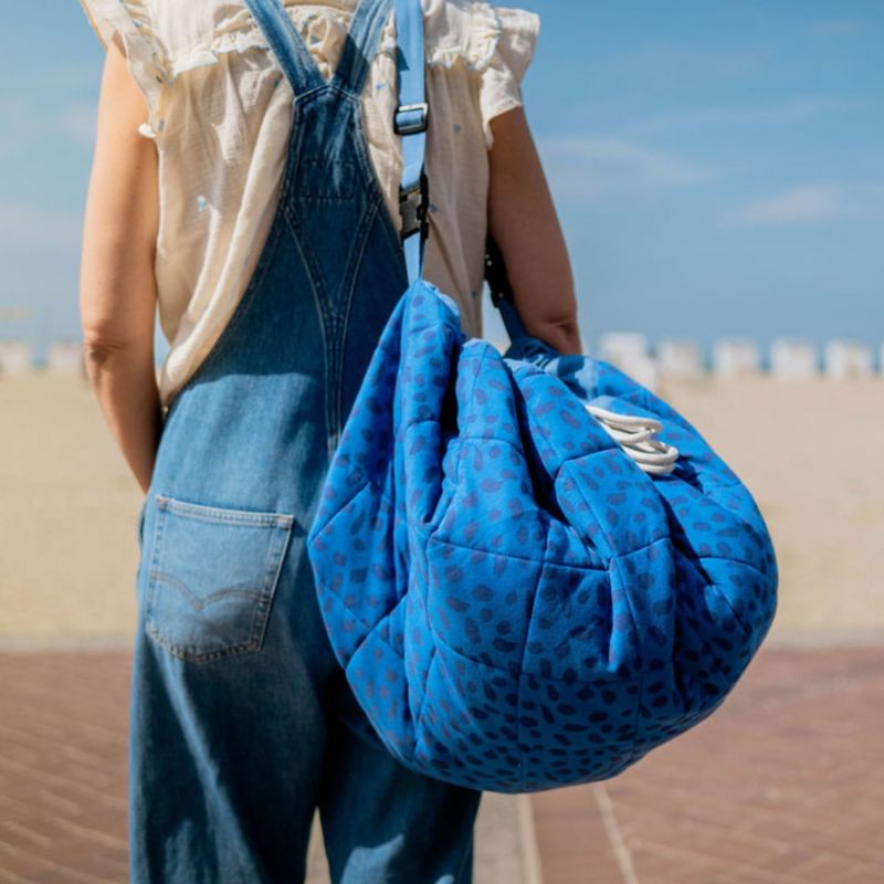 Tapis de jeu 2 en 1 Noomad Organic Soft Puce et Pilou Moulin Roty Play&Go Ambiance 7