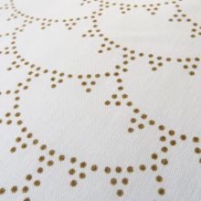 Parure de lit en coton bio Rivoli gold (100 x 140 cm)  par Maison Charlotte