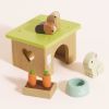 Clapier avec lapin et cochon d'Inde pour maison de poupée en bois FSC Le Toy Van Ambiance 2