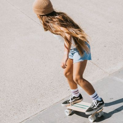 Skateboard bleu vert