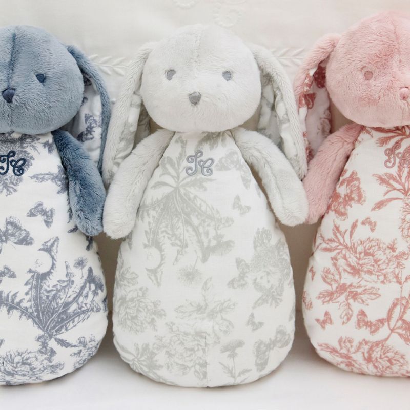 Peluche bruit blanc lapin Toile de Jouy gris Tartine et Chocolat Ambiance 6