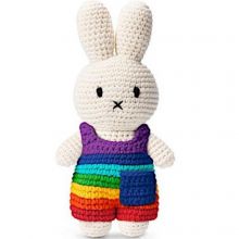 Peluche tricotée Miffy salopette Arc-en-ciel (25 cm)  par Just Dutch