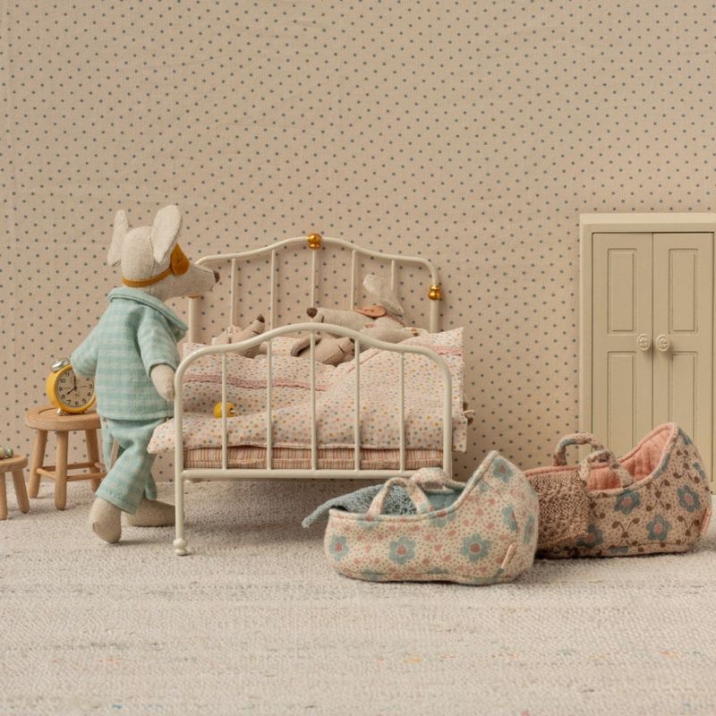 Couffin et Bébé souris Rose Maileg Ambiance 3