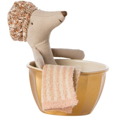 Souris dans sa baignoire Grande sœur