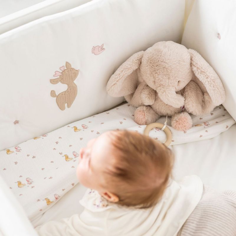 Peluche musicale Fanfan l'éléphant Sable (35 cm) Nattou Ambiance 2