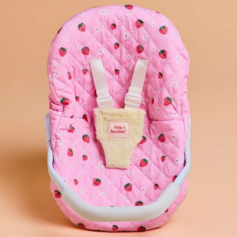 Siège-auto pour poupée Fraise Tiny Harlow Ambiance 2