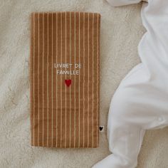 Protège livret de famille Rayures Fines (personnalisable)