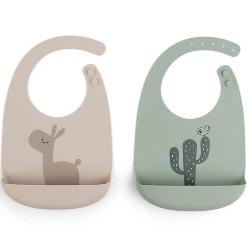 Lot de 2 bavoirs en silicone  Lalee Sable et Vert Done by Deer Produit 1 grande taille