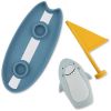 Jouet de bain planche de surf Mrs. Shark Trixie Produit 3