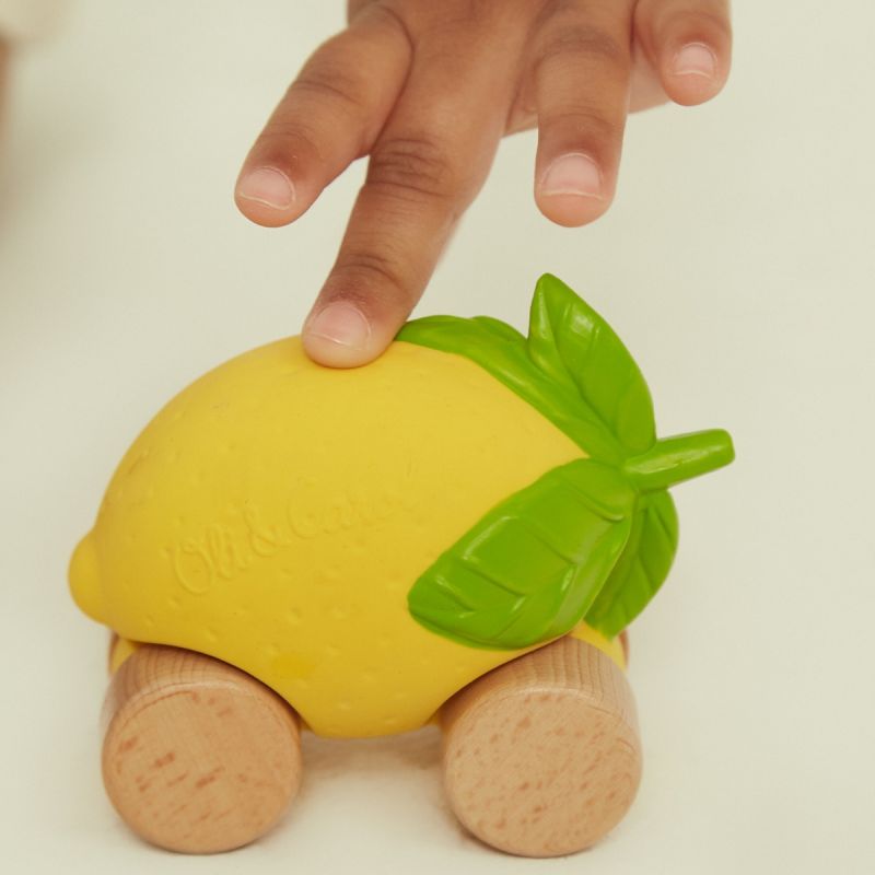 Voiture et jouet de dentition Lou citron Oli & Carol Produit 2