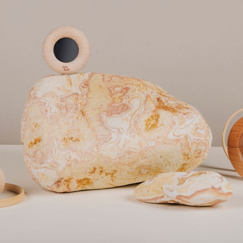 Hochet sensoriel Sensory Donut Reflect Petit Boum Ambiance 8